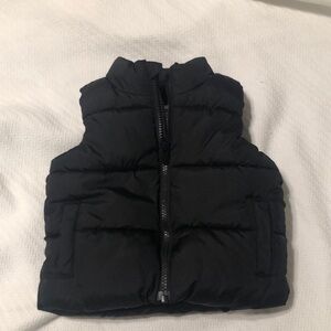 Old Navy Baby Zipper Puffer Vest 12-18 months